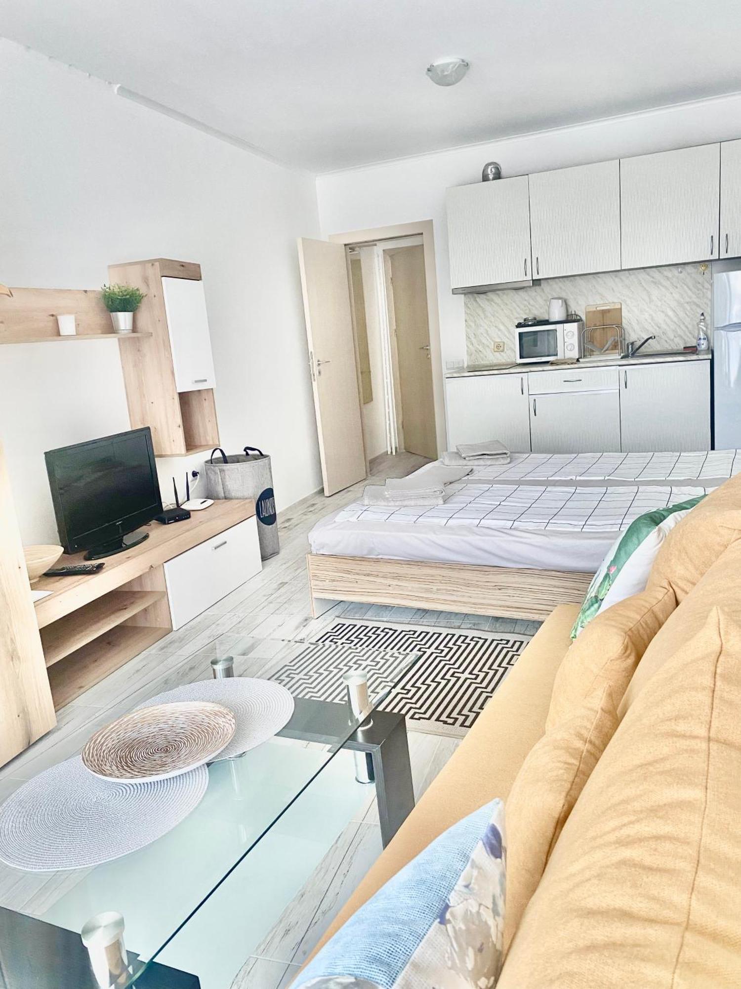 Apartments In Sunny Island Complex Chernomorets Esterno foto